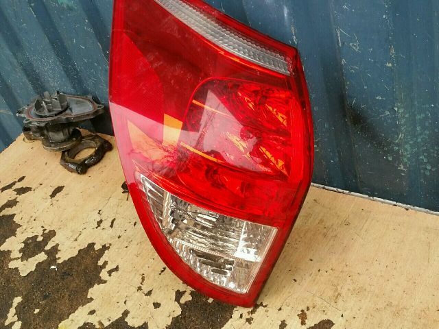 bontott TOYOTA RAV 4 Bal Hátsó Lámpa