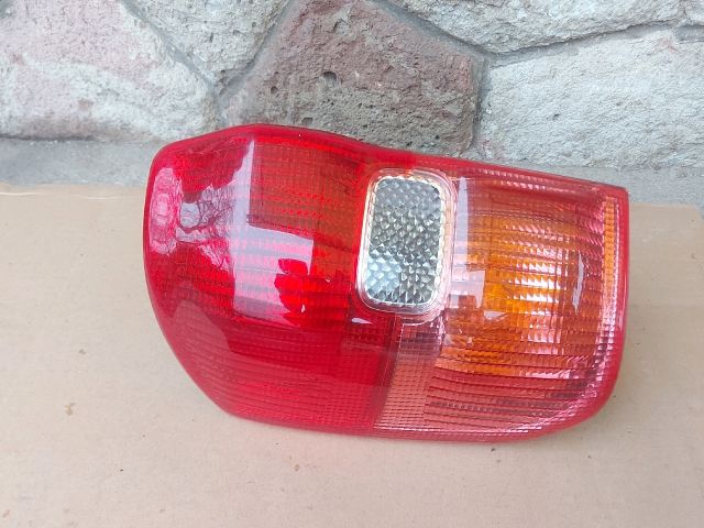 bontott TOYOTA RAV 4 Bal Hátsó Lámpa