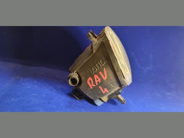 bontott TOYOTA RAV 4 Bal Ködfényszóró