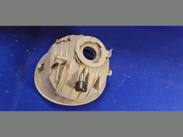 bontott TOYOTA RAV 4 Bal Ködlámpa Rács