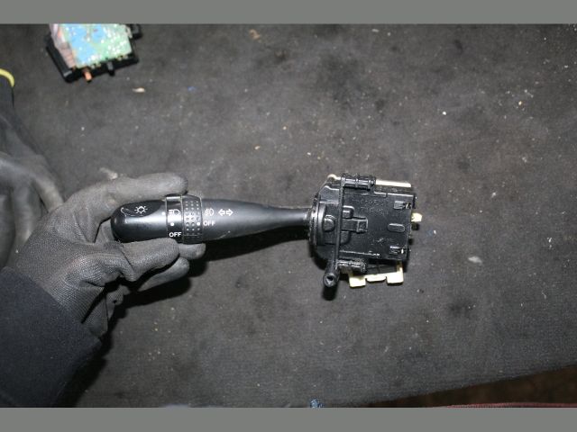 bontott TOYOTA RAV 4 Bal Kormánykapcsoló Irányjelző