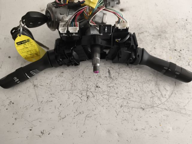 bontott TOYOTA RAV 4 Bal Kormánykapcsoló Irányjelző