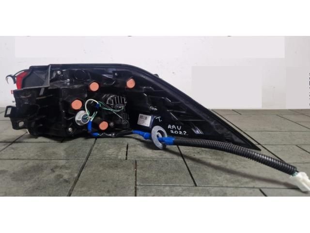 bontott TOYOTA RAV 4 Bal Külső Hátsó Lámpa