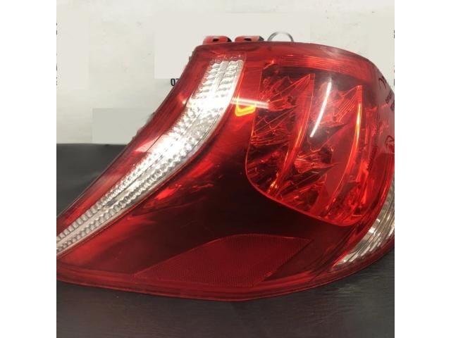 bontott TOYOTA RAV 4 Bal Külső Hátsó Lámpa