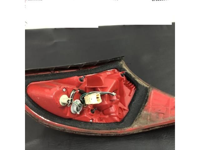 bontott TOYOTA RAV 4 Bal Külső Hátsó Lámpa