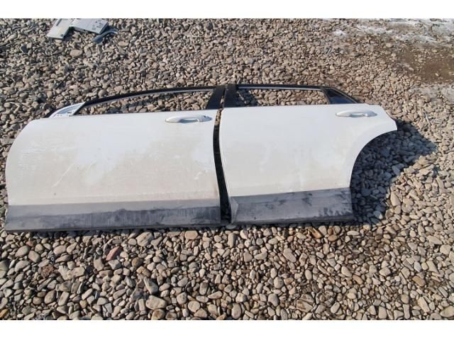 bontott TOYOTA RAV 4 Bal Küszöb