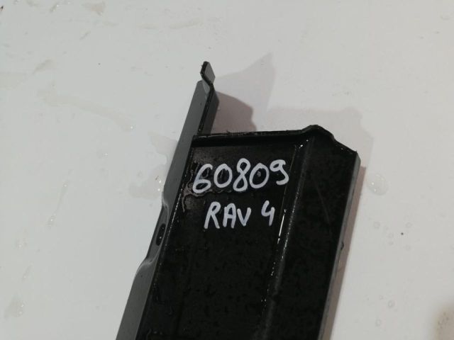 bontott TOYOTA RAV 4 Bal Küszöb