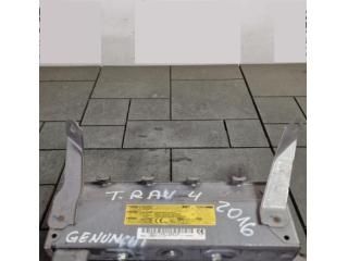 bontott TOYOTA RAV 4 Bal Térdlégzsák