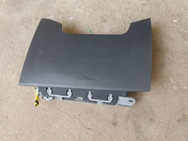 bontott TOYOTA RAV 4 Bal Térdlégzsák