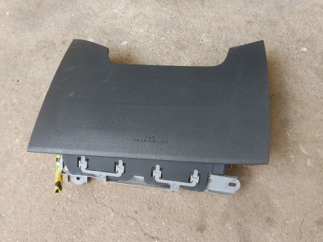 bontott TOYOTA RAV 4 Bal Térdlégzsák