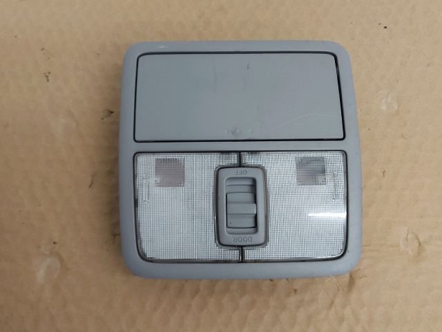 bontott TOYOTA RAV 4 Beltér Világítás Első