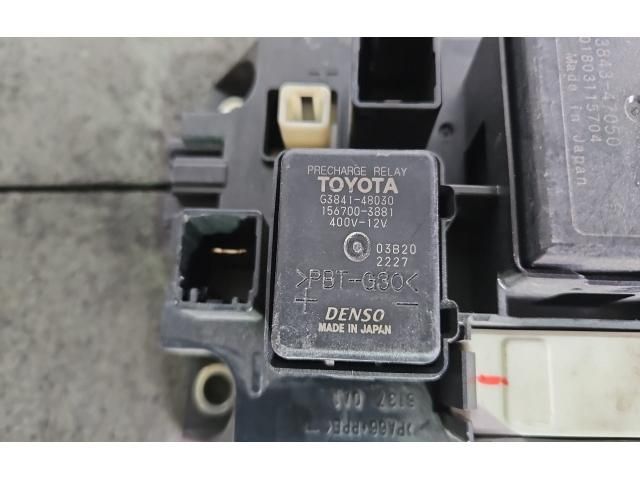 bontott TOYOTA RAV 4 Biztosítéktábla Csomagtér