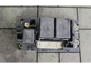 bontott TOYOTA RAV 4 Biztosítéktábla Csomagtér