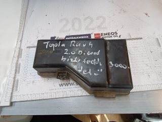 bontott TOYOTA RAV 4 Biztosítéktábla Fedél