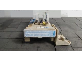 bontott TOYOTA RAV 4 Biztosítéktábla Utastér