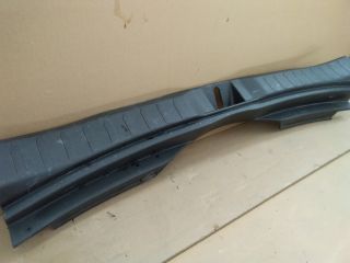 bontott TOYOTA RAV 4 Csomagtérajtó Burkolat Alsó