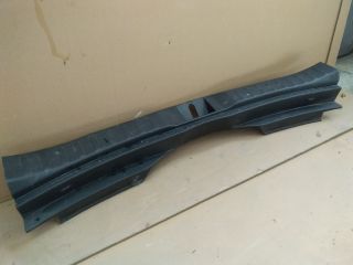 bontott TOYOTA RAV 4 Csomagtérajtó Burkolat Alsó