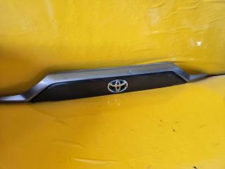 bontott TOYOTA RAV 4 Csomagtérajtó Díszléc