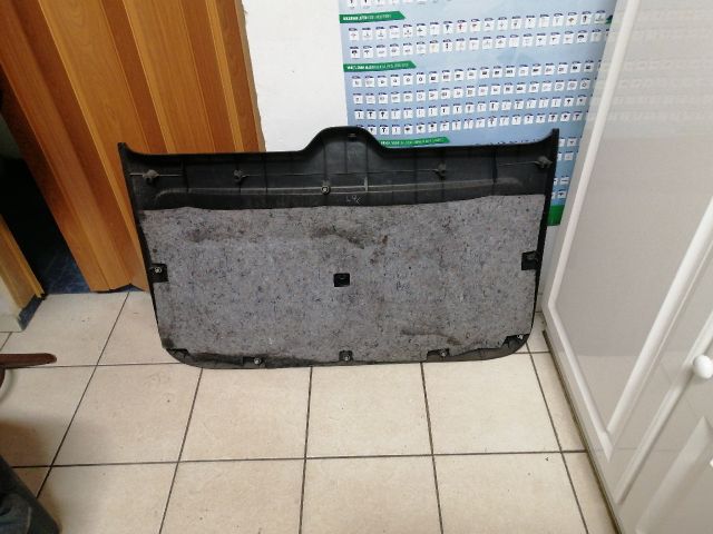 bontott TOYOTA RAV 4 Csomagtérajtó Kárpit