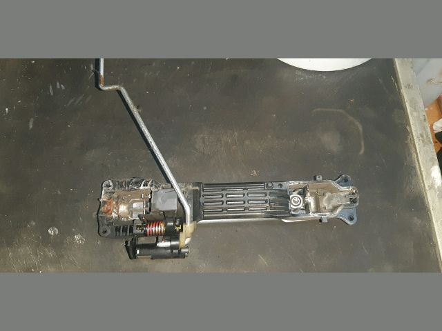 bontott TOYOTA RAV 4 Csomagtérajtó Kilincs