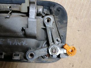 bontott TOYOTA RAV 4 Csomagtérajtó Kilincs