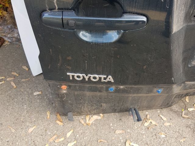 bontott TOYOTA RAV 4 Csomagtérajtó (Részeivel)