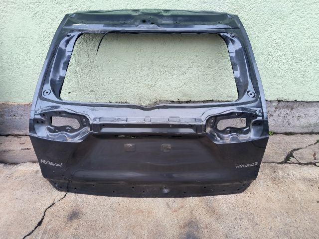 bontott TOYOTA RAV 4 Csomagtérajtó (Részeivel)