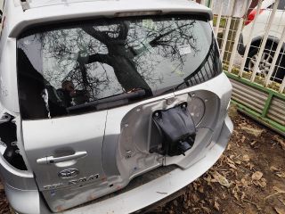 bontott TOYOTA RAV 4 Csomagtérajtó (Részeivel)