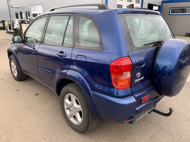 bontott TOYOTA RAV 4 Csomagtérajtó (Részeivel)