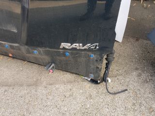 bontott TOYOTA RAV 4 Csomagtérajtó (Részeivel)