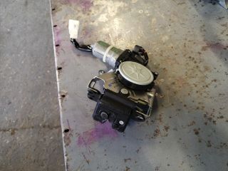 bontott TOYOTA RAV 4 Csomagtérajtó Zárszerkezet