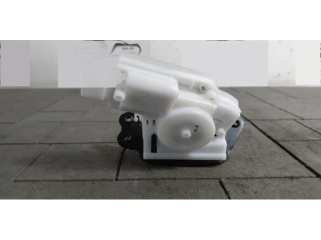 bontott TOYOTA RAV 4 Csomagtérajtó Zárszerkezet