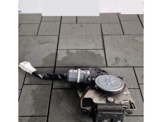 bontott TOYOTA RAV 4 Csomagtérajtó Zárszerkezet