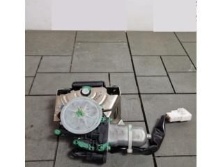 bontott TOYOTA RAV 4 Csomagtérajtó Zárszerkezet