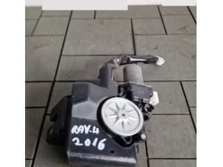 bontott TOYOTA RAV 4 Csomagtérajtó Zárszerkezet