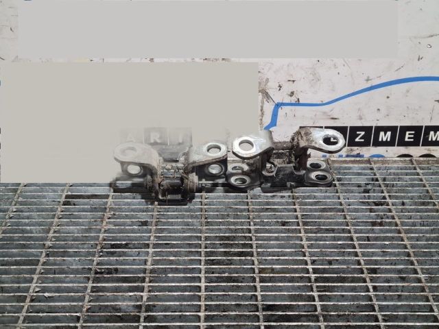 bontott TOYOTA RAV 4 Csomagtérajtó Zsanér