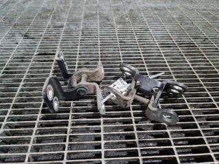 bontott TOYOTA RAV 4 Csomagtérajtó Zsanér