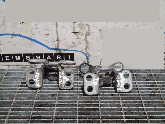 bontott TOYOTA RAV 4 Csomagtérajtó Zsanér