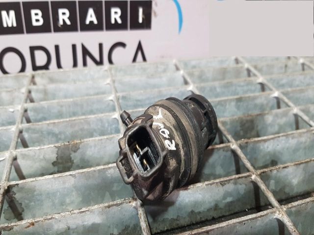 bontott TOYOTA RAV 4 Első Ablakmosó Szivattyú