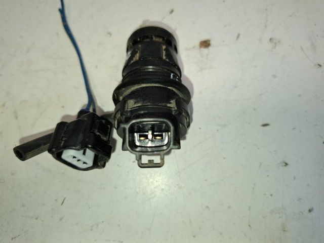 bontott TOYOTA RAV 4 Első Ablakmosó Szivattyú