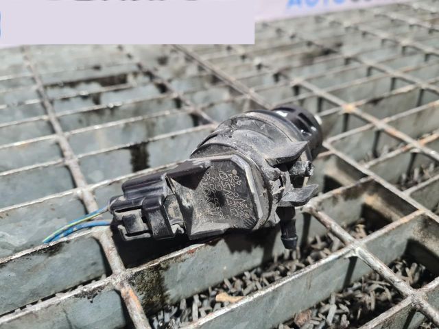 bontott TOYOTA RAV 4 Első Ablakmosó Szivattyú