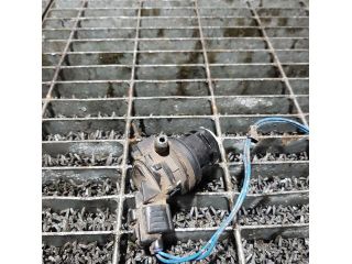 bontott TOYOTA RAV 4 Első Ablakmosó Szivattyú