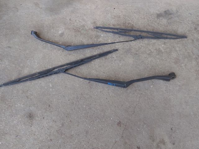 bontott TOYOTA RAV 4 Első Ablaktörlő Kar