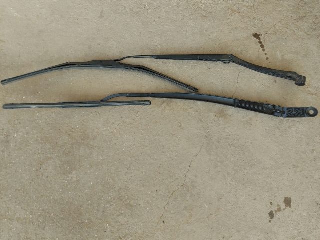 bontott TOYOTA RAV 4 Első Ablaktörlő Kar