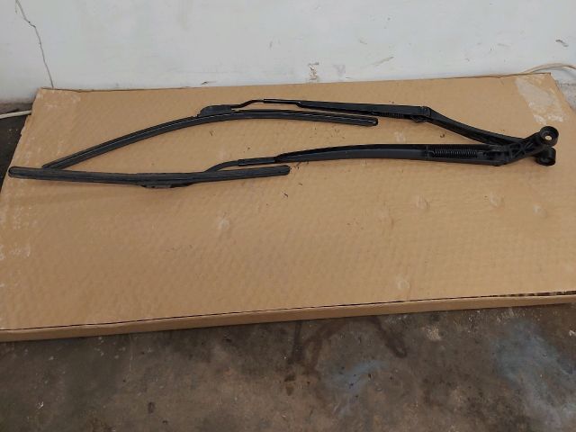 bontott TOYOTA RAV 4 Első Ablaktörlő Kar