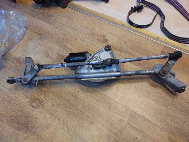 bontott TOYOTA RAV 4 Első Ablaktörlő Szerkezet Motorral