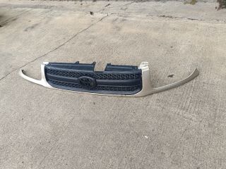 bontott TOYOTA RAV 4 Első Lökhárító Díszléc