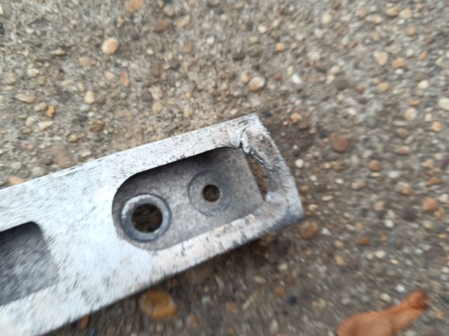 bontott TOYOTA RAV 4 Első Lökhárító Merevítő (Fém)