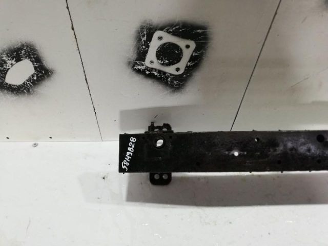 bontott TOYOTA RAV 4 Első Lökhárító Merevítő (Fém)