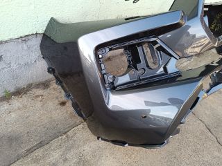 bontott TOYOTA RAV 4 Első Lökhárító (Részeivel)